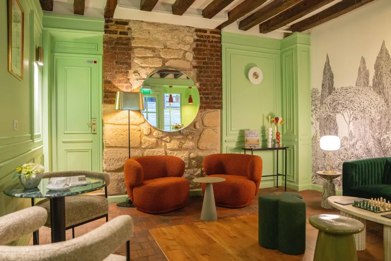 intérieur de l'hôtel de fleurie